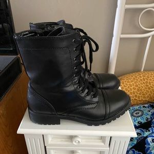 New unused AZ jones Womans black lace up boots. Size 10.